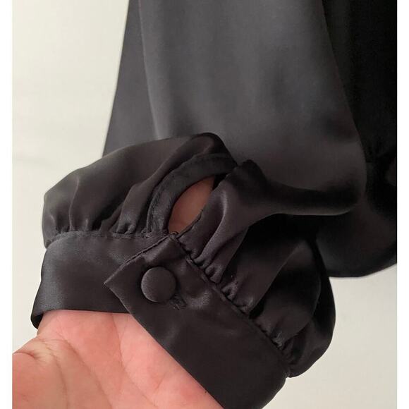 ASOS Cropped Sexy Black Satin Twist Front Long Sleeve Blouse - US 12 / UK 16 - Picture 3 of 5